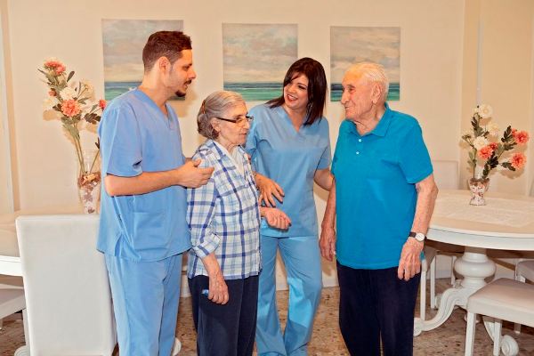 Assistenza riabilitativa e infermieristica per anziani a Messina